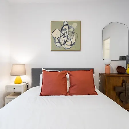 Cozy And Confy First Floor, Ace Location, 2 Bedrooms-3